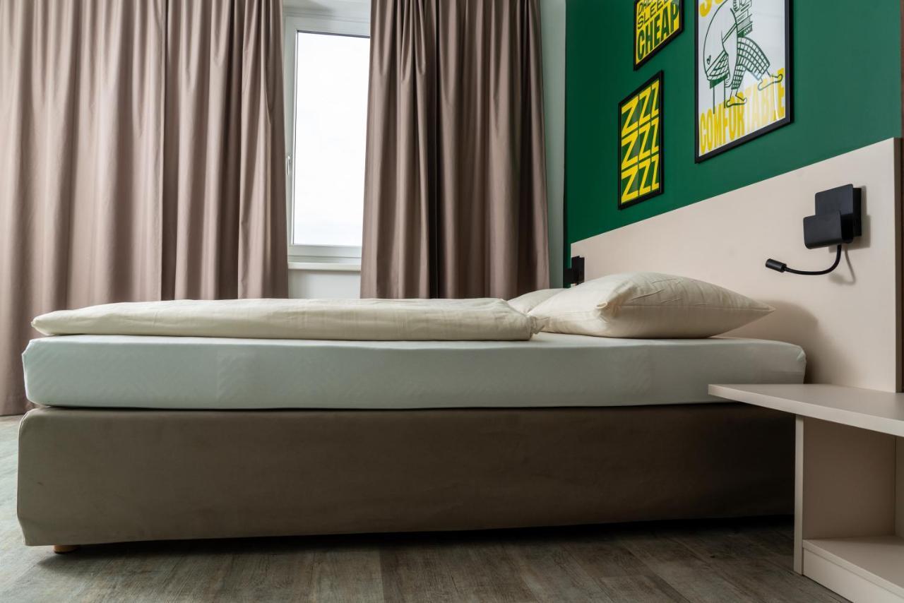 Sleeep Hotel Ансфельден Экстерьер фото